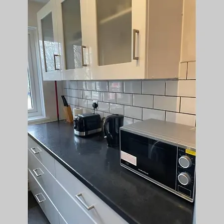 Beautiful Apartment Right Off Of Broadway Market London Exterior photo